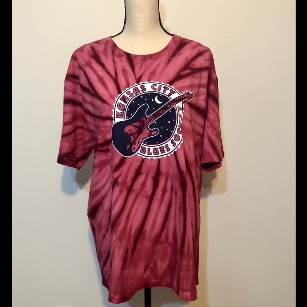 District Threads Tie Dye Graphic TShirt